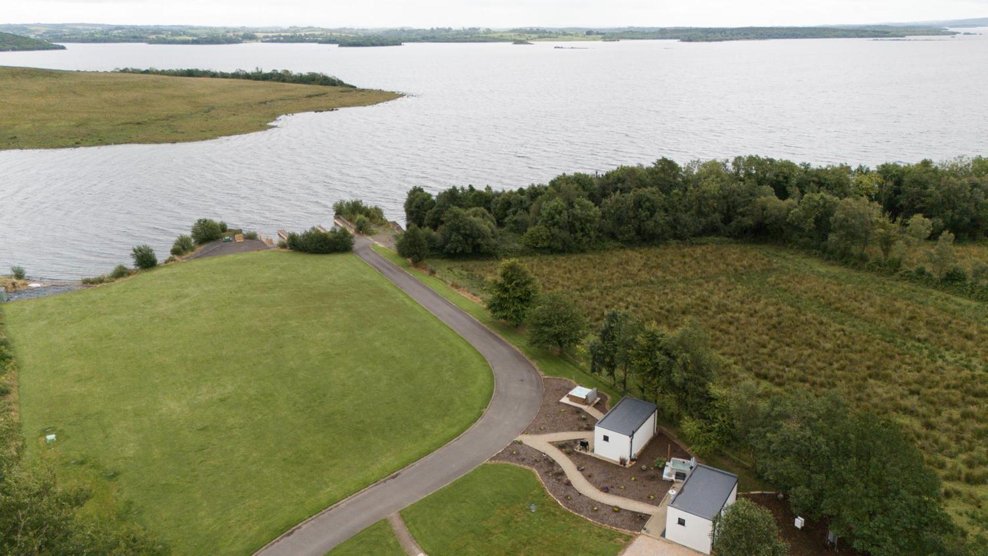Lakescape - Waterfront Self- Catering Cabins Enniskillen Exterior foto
