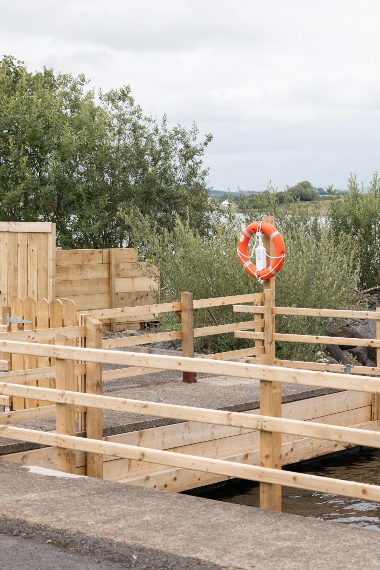 Lakescape - Waterfront Self- Catering Cabins Enniskillen Exterior foto