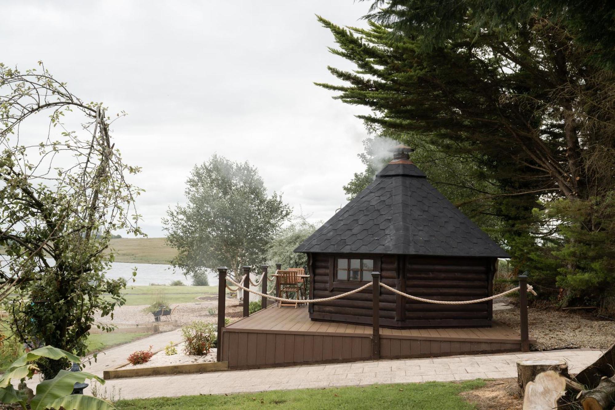 Lakescape - Waterfront Self- Catering Cabins Enniskillen Exterior foto